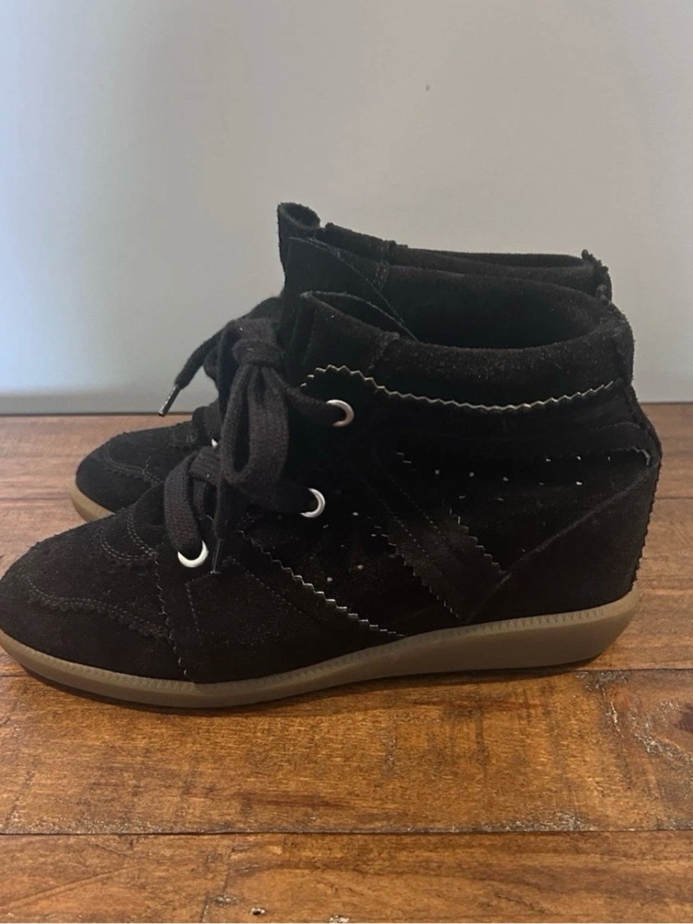 IsabelMarant Black Suede Wedge Sneakers Booties w/Hidden Wedge Heel. 40/US 9/9.5